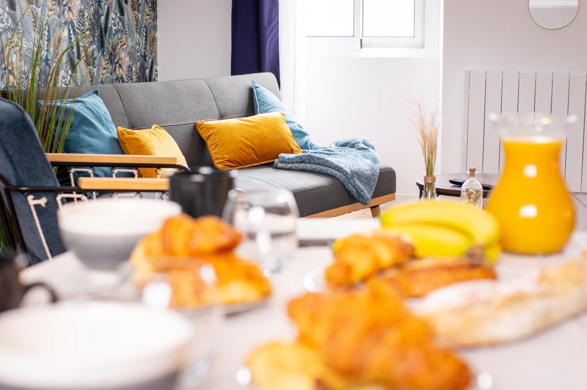 דירות Saint-Seurin-de-Cursac Duplex Cocoon - 10 Min De Blaye - 20 Min Cnpe - Wifi - Tv Hd מראה חיצוני תמונה